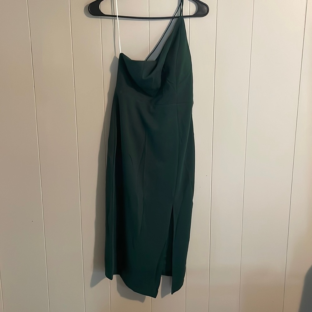 Hello Molly forest green one shoulder midi dress - M - NWT